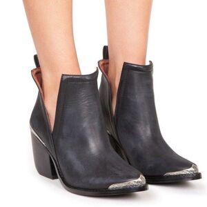 Jeffrey Campbell Cromwell Black Leather Ankle Boots Western size 5